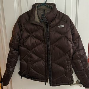 Women’s The North Face 550 puffer jacket